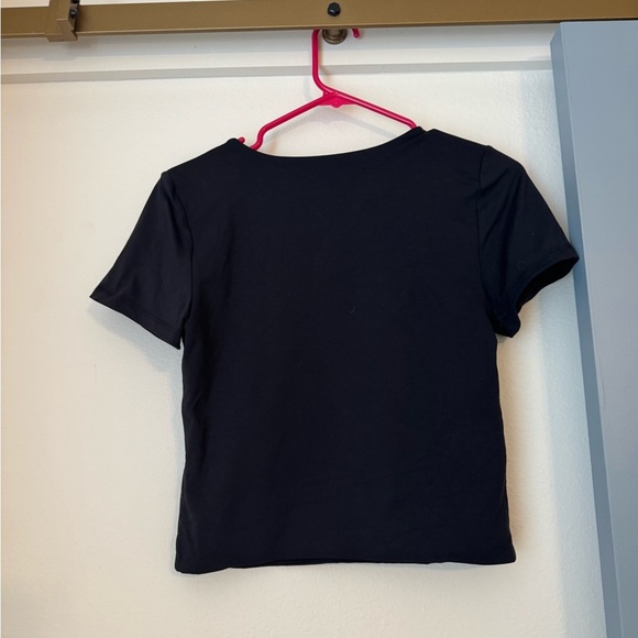 Aritzia Contour Crew Cropped T-shirt Black- Size L - Picture 7 of 7